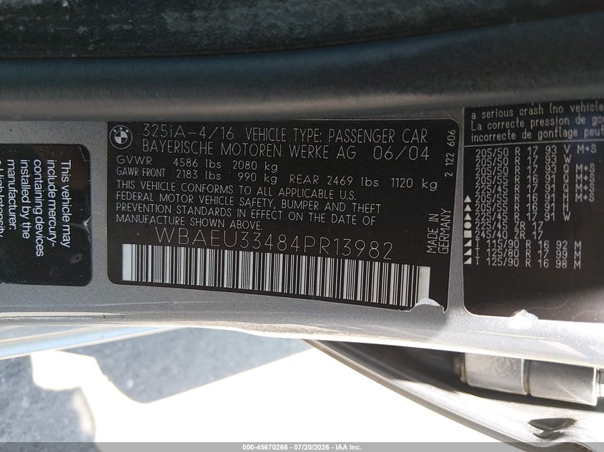 2004 BMW 3 series VIN WBAEU33484PR13982 IAAI salvage auction — NORMAL WEAR, Clear (New Jersey), sold $50 on 2026-07-27 (photo 9)