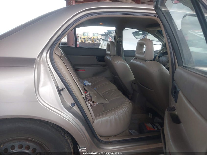 2001 Buick Regal VIN 2G4WB55K711250915 IAAI salvage auction — UNKNOWN, Salvage (Arizona), sold $225 on 2026-08-01 (photo 8)