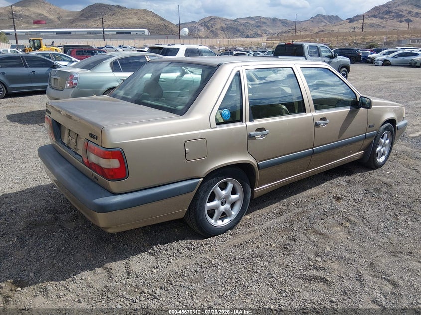 1995 Volvo 850 VIN YV1LS5514S2229255 IAAI salvage auction — NORMAL WEAR, Regular (Nevada), sold $25 on 2026-08-07 (photo 4)
