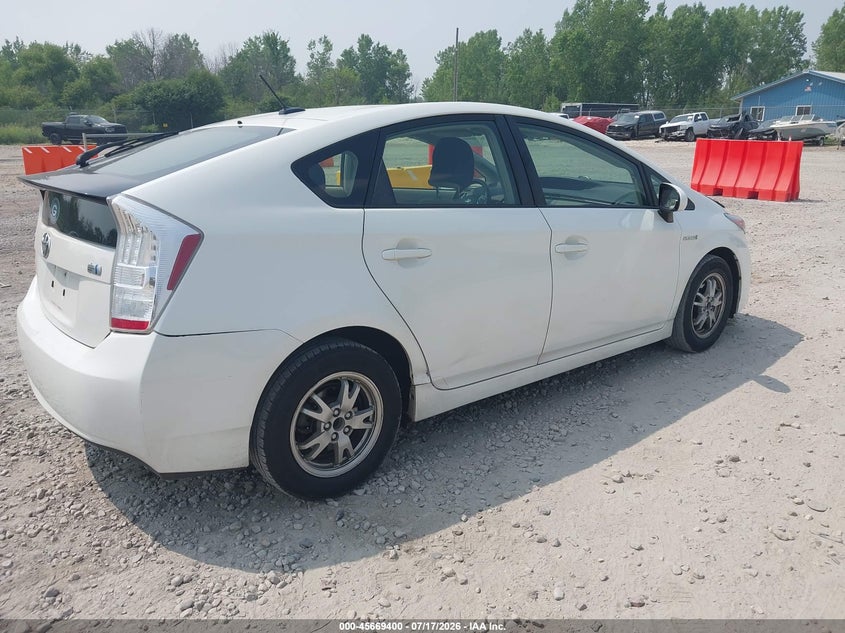 2011 Toyota Prius VIN JTDKN3DU1B1391732 IAAI salvage auction — LEFT SIDE, Clear (Wisconsin), sold $1,300 on 2026-07-23 (photo 4)