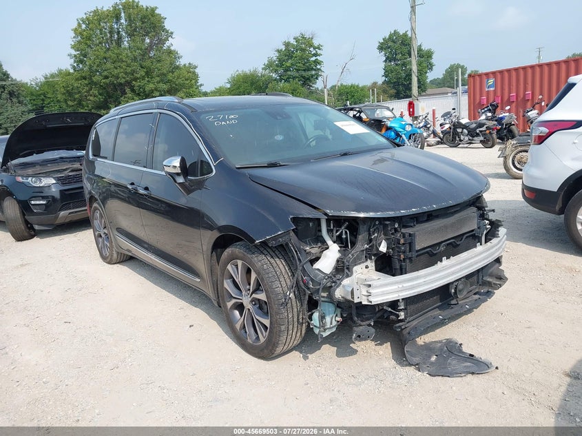 2018 Chrysler Pacifica VIN 2C4RC1GG1JR172536 IAAI salvage auction — FRONT END, Salvage (Illinois), sold $5,300 on 2026-08-27 (photo 1)