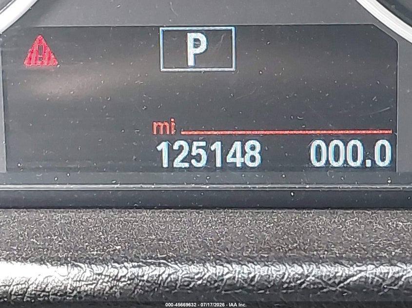2015 BMW 3er VIN WBA3B1C5XF5A05836 IAAI salvage auction — NORMAL WEAR, Clear (New York), sold $575 on 2026-08-18 (photo 7)