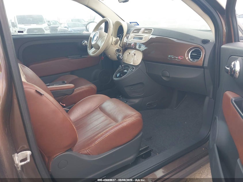 2015 Fiat 500c VIN 3C3CFFER0FT501637 IAAI salvage auction — NORMAL WEAR, Original (Texas), sold $1,100 on 2026-08-17 (photo 5)