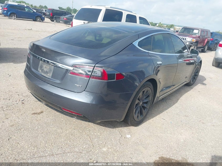 2018 Tesla Model s VIN 5YJSA1E29JF245288 IAAI salvage auction — NORMAL WEAR, Original (Texas), sold $2,150 on 2026-07-29 (photo 4)