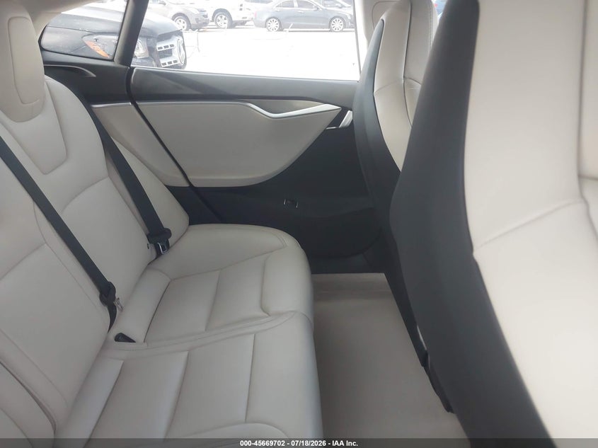 2018 Tesla Model s VIN 5YJSA1E29JF245288 IAAI salvage auction — NORMAL WEAR, Original (Texas), sold $2,150 on 2026-07-29 (photo 8)