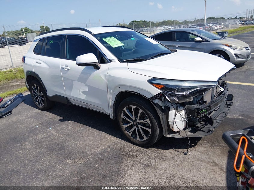 2022 Toyota Corolla cross VIN 7MUEAAAG4NV014594 — IAAI salvage auction photo