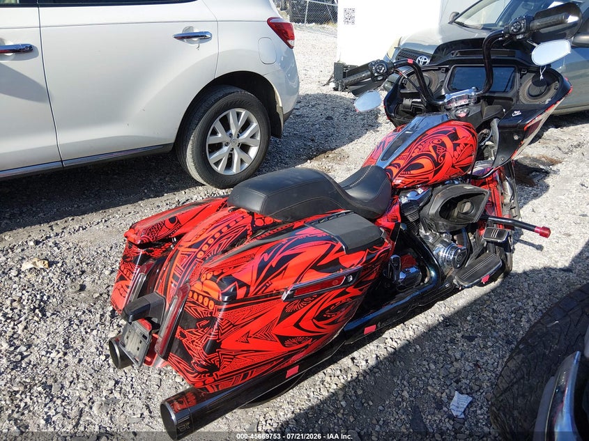 2024 Harley-davidson Road glide VIN 1HD1KH714RB633175 IAAI salvage auction — SIDE, Wait Title, sold $10,200 on 2026-10-20 (photo 4)
