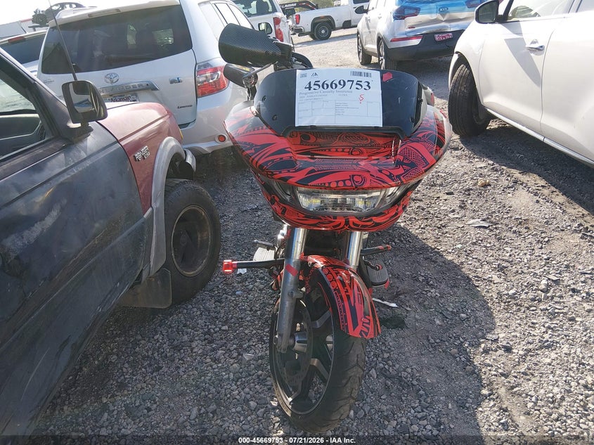 2024 Harley-davidson Road glide VIN 1HD1KH714RB633175 IAAI salvage auction — SIDE, Wait Title, sold $10,200 on 2026-10-20 (photo 5)