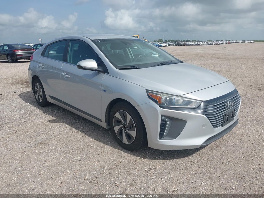 2019 Hyundai Ioniq hybrid VIN KMHC75LC2KU106937 — IAAI salvage auction photo