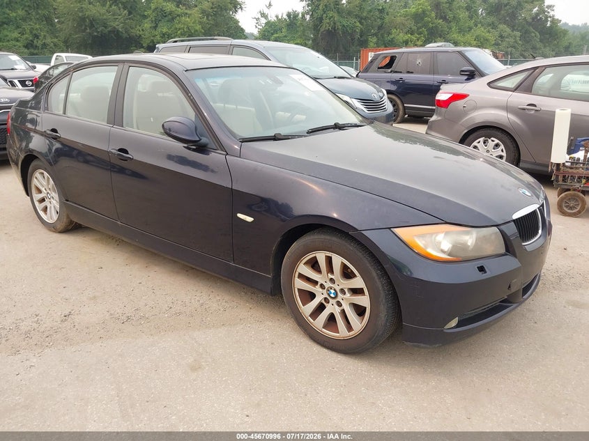2007 BMW 3 series VIN WBAVC93577K032142 IAAI salvage auction — NORMAL WEAR, Clear (Maryland), sold $275 on 2026-07-30 (photo 1)