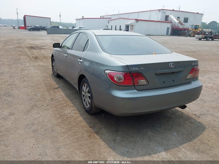 2003 Lexus Es 300 VIN JTHBF30GX30103967 IAAI salvage auction — NORMAL WEAR, Clear (Virginia), sold $125 on 2026-07-29 (photo 3)