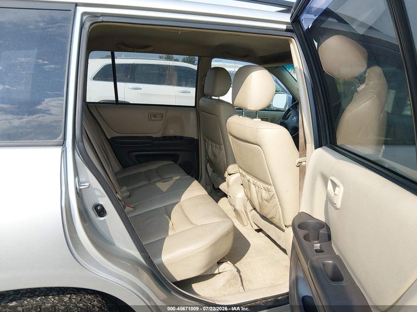 2002 Toyota Highlander VIN JTEHF21A520045423 IAAI salvage auction — NORMAL WEAR, Peddle Clear Public-Restricted (Oregon), sold $300 on 2026-07-27 (photo 8)