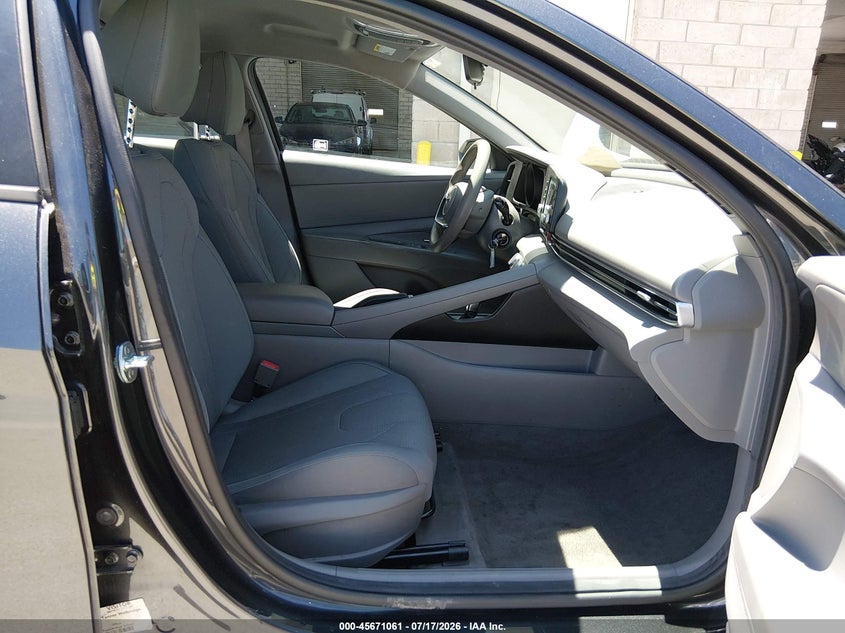 2021 Hyundai Elantra VIN 5NPLL4AGXMH050694 IAAI salvage auction — FRONT & REAR, Sf97 (California), sold $10,550 on 2026-07-30 (photo 5)