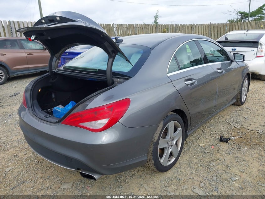 2015 Mercedes-benz Cla-class VIN WDDSJ4GBXFN193585 IAAI salvage auction — NORMAL WEAR, Clear (Virginia), sold $1,900 on 2026-07-27 (photo 4)