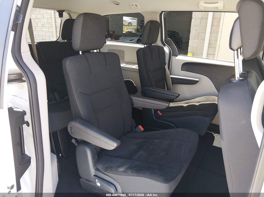 2018 Dodge Grand caravan VIN 2C4RDGBG3JR309953 IAAI salvage auction — NORMAL WEAR, Sf97 (California), sold $16,450 on 2026-07-30 (photo 8)