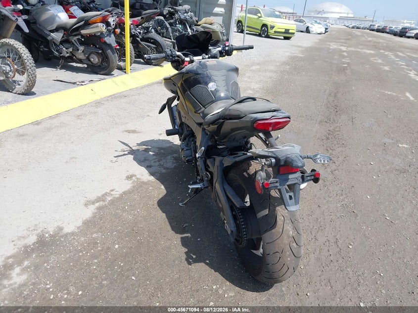 2022 Yamaha Mt VIN JYARN79E1NA000358 IAAI salvage auction — UNKNOWN, Salvage (California), sold $5,150 on 2026-08-19 (photo 3)