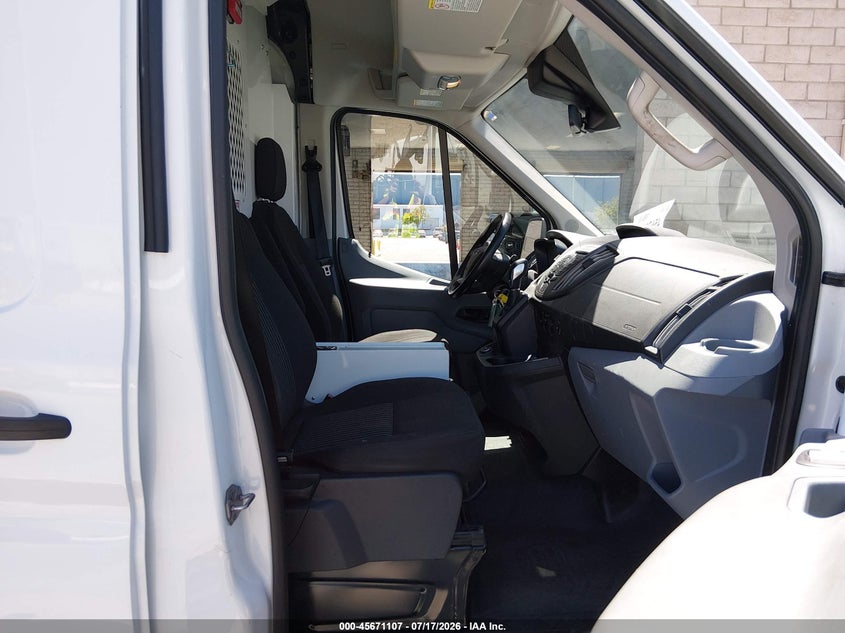 2017 Ford Transit-350 VIN 1FTBW2CM0HKB02514 IAAI salvage auction — NORMAL WEAR, Sf97 (California), sold $23,600 on 2026-07-30 (photo 5)