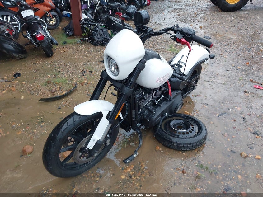 2026 Harley-davidson Low rider VIN 1HD1YWA11TB019476 IAAI salvage auction — FRONT END, Salvage Title, sold $11,200 on 2026-08-26 (photo 2)