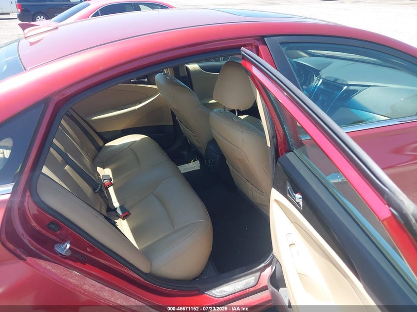 2013 Hyundai Sonata VIN 5NPEC4AC0DH625942 IAAI salvage auction — NORMAL WEAR, Clear (Delaware), sold $25 on 2026-07-30 (photo 8)