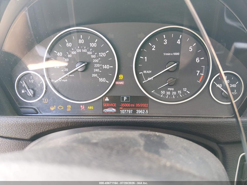 2016 BMW 3er VIN WBA8A9C57GK617533 IAAI salvage auction — WATER/FLOOD, Salvage Title, sold $125 on 2026-10-03 (photo 7)