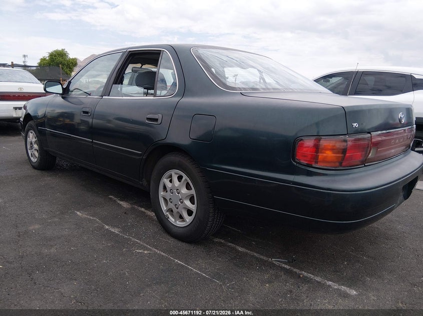 1992 Toyota Camry VIN JT2SK12E1N0035941 IAAI salvage auction — NORMAL WEAR, Clear (Nevada), sold $225 on 2026-07-31 (photo 3)