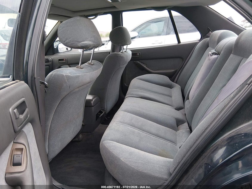 1992 Toyota Camry VIN JT2SK12E1N0035941 IAAI salvage auction — NORMAL WEAR, Clear (Nevada), sold $225 on 2026-07-31 (photo 8)