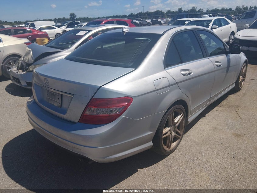 2008 Mercedes-benz C class VIN WDDGF54X48F050285 IAAI salvage auction — WATER/FLOOD, Salvage (Louisiana), sold $250 on 2026-08-04 (photo 4)