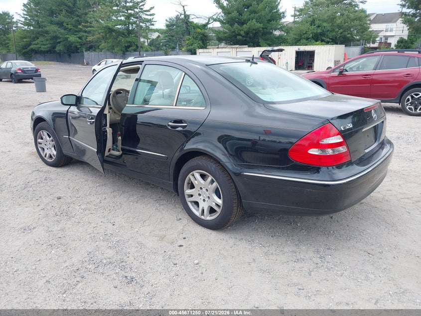 2004 Mercedes-benz E-class VIN WDBUF65J54A581224 IAAI salvage auction — WATER/FLOOD, Salvage (Idaho), sold $675 on 2026-08-11 (photo 3)