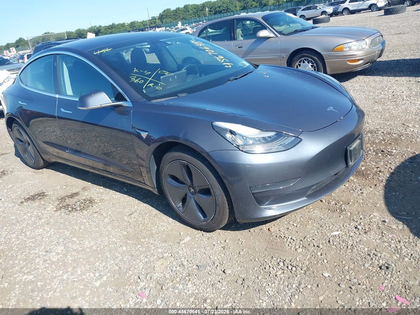 2020 Tesla Model 3 VIN 5YJ3E1EAXLF736732 IAAI salvage auction — SIDE, Salvage Title, sold $6,800 on 2026-07-31 (photo 1)