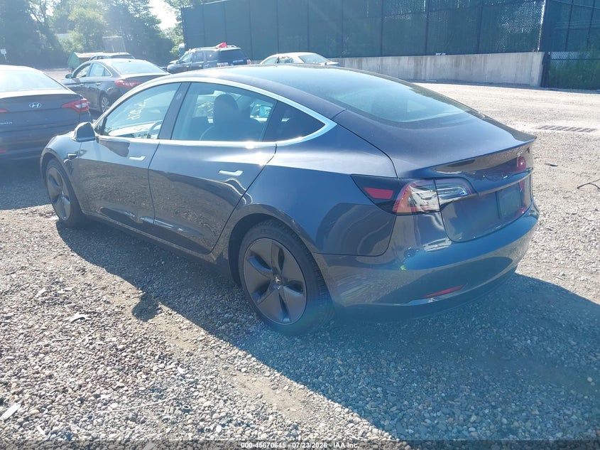 2020 Tesla Model 3 VIN 5YJ3E1EAXLF736732 IAAI salvage auction — SIDE, Salvage Title, sold $6,800 on 2026-07-31 (photo 3)