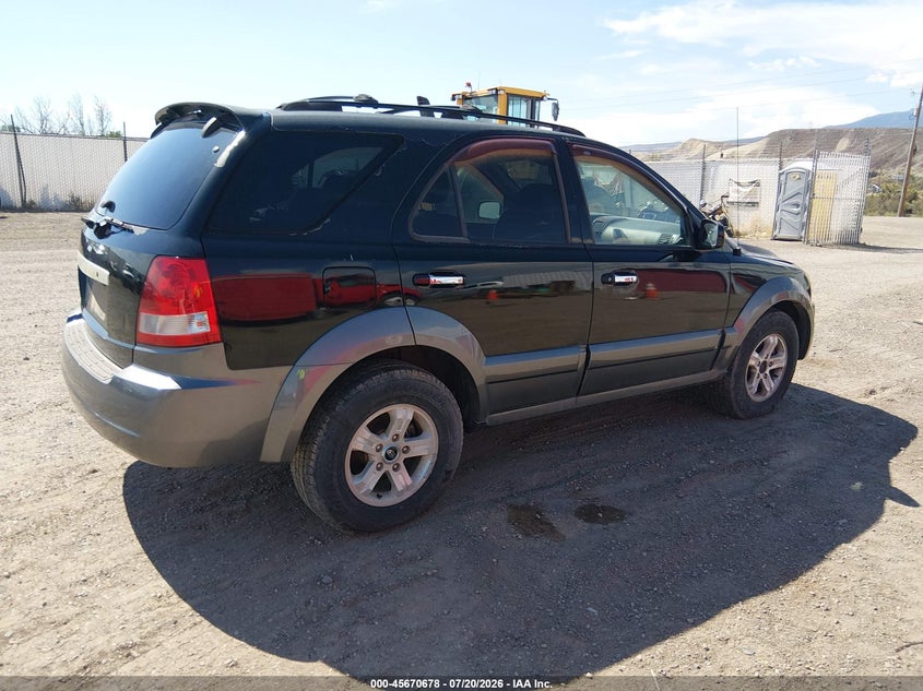 2003 Kia Sorento VIN KNDJC733235032157 IAAI salvage auction — NORMAL WEAR, Clear (Colorado), sold $50 on 2026-07-29 (photo 4)