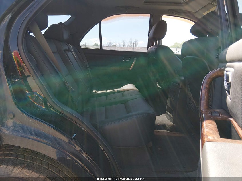 2003 Kia Sorento VIN KNDJC733235032157 IAAI salvage auction — NORMAL WEAR, Clear (Colorado), sold $50 on 2026-07-29 (photo 8)