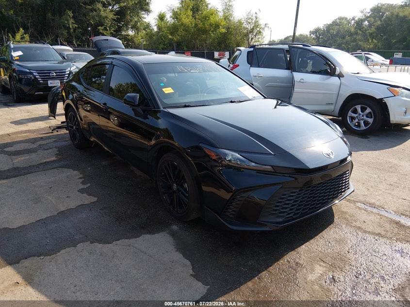2025 Toyota Camry VIN 4T1DAACK0SU202572 IAAI salvage auction — SIDE, Salvage Title, sold $14,100 on 2026-08-06 (photo 1)
