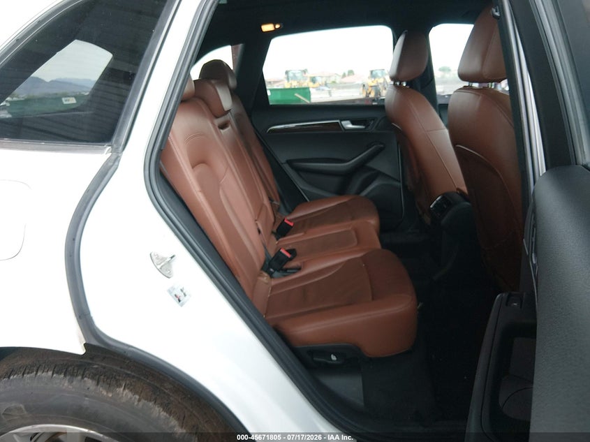 2012 Audi Q5 VIN WA1LFAFP5CA138356 IAAI salvage auction — NORMAL WEAR, Clear-Dealer Only (Arizona), sold $425 on 2026-07-28 (photo 8)