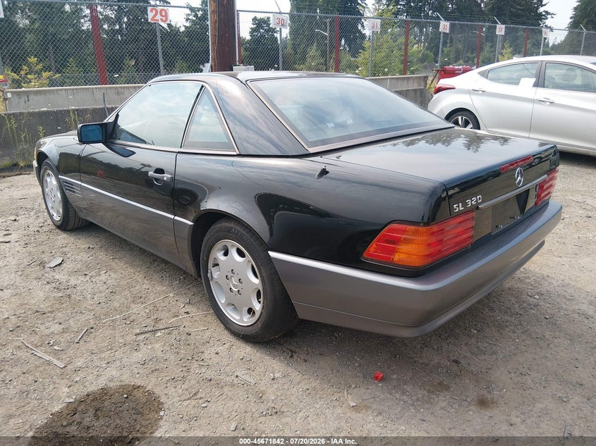 1995 Mercedes-benz Sl-class VIN WDBFA63E6SF117825 IAAI salvage auction — NORMAL WEAR, Clear (Washington), sold $725 on 2026-07-29 (photo 3)
