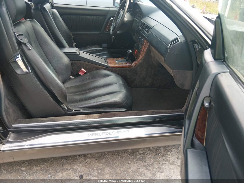 1995 Mercedes-benz Sl-class VIN WDBFA63E6SF117825 IAAI salvage auction — NORMAL WEAR, Clear (Washington), sold $725 on 2026-07-29 (photo 5)