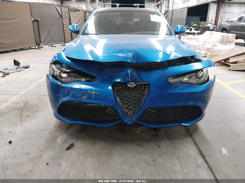 2019 Alfa romeo Giulia VIN ZARFAMAN3K7607020 IAAI salvage auction — FRONT END, Salvage Title, sold $25 on 2026-08-03 (photo 6)
