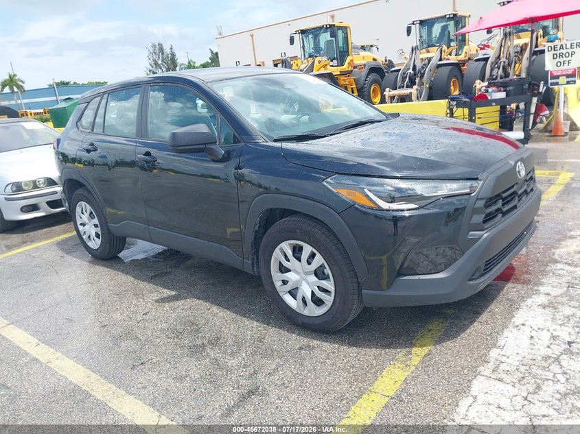 2026 Toyota Corolla cross VIN 7MUAAAAG9TV166270 IAAI salvage auction — UNKNOWN, Salvage Title, sold $17,000 on 2026-08-02 (photo 1)