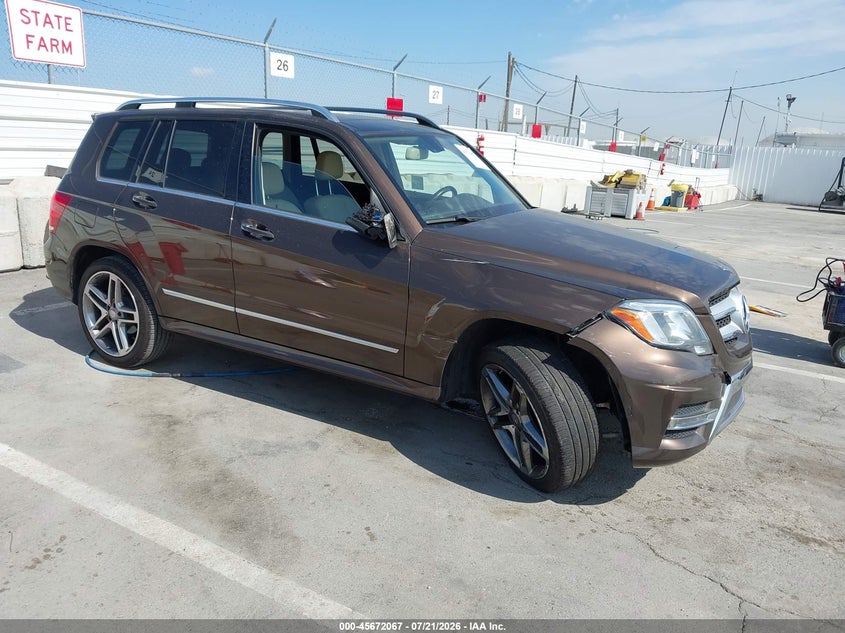 2015 Mercedes-benz Glk-klasse VIN WDCGG5HB6FG400667 IAAI salvage auction — FRONT END, Salvage (California), sold $6,075 on 2026-08-12 (photo 1)