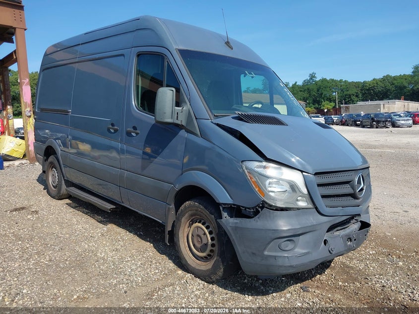 2018 Mercedes-benz Sprinter VIN WD3PE7CDXJP647080 IAAI salvage auction — FRONT END, Wait Title, sold $2,600 on 2026-07-31 (photo 1)