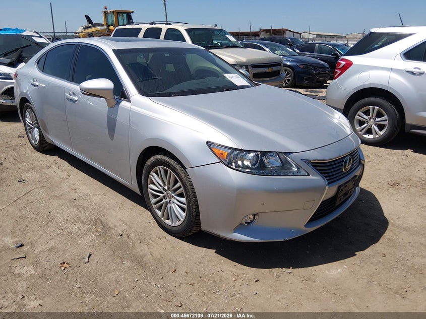 2014 Lexus ES VIN JTHBK1GGXE2093146 — IAAI salvage auction photo