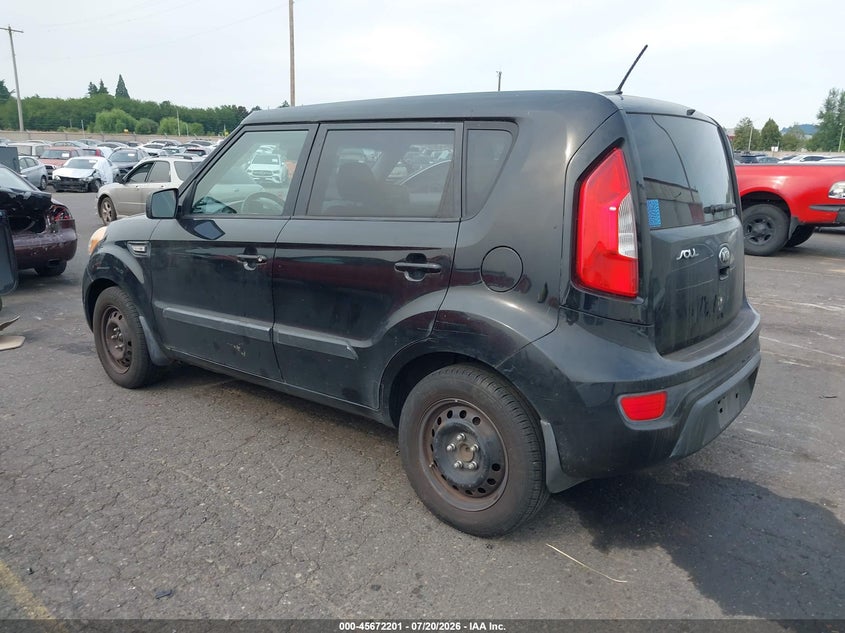 2013 Kia Soul VIN KNDJT2A59D7566320 IAAI salvage auction — FRONT & REAR, Clear (Oregon), sold $575 on 2026-07-23 (photo 3)