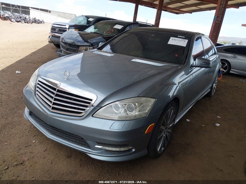 2013 Mercedes-benz S-klasse VIN WDDNG7DB8DA524458 IAAI salvage auction — RIGHT SIDE, Salvage (Arizona), sold $3,550 on 2026-08-03 (photo 2)