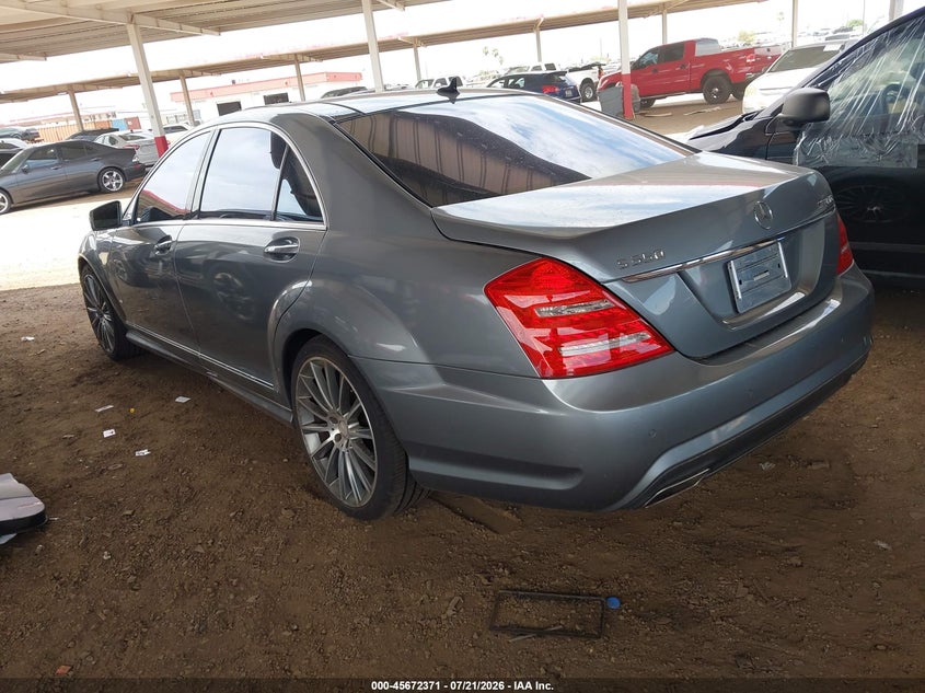 2013 Mercedes-benz S-klasse VIN WDDNG7DB8DA524458 IAAI salvage auction — RIGHT SIDE, Salvage (Arizona), sold $3,550 on 2026-08-03 (photo 3)