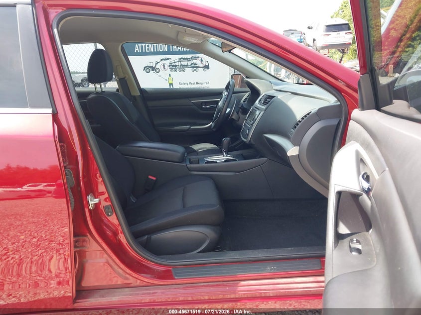 2017 Nissan Altima VIN 1N4AL3AP8HC284471 IAAI salvage auction — FRONT END, Salvage (Idaho), sold $2,550 on 2026-08-22 (photo 5)