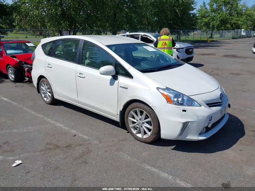 2012 Toyota Prius v VIN JTDZN3EU6C3114352 — IAAI salvage auction photo
