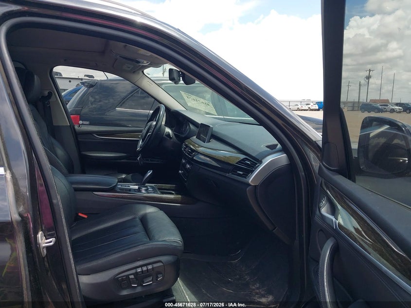2015 BMW X5 VIN 5UXKR6C54F0J77165 IAAI salvage auction — NORMAL WEAR, Original (Texas), sold $225 on 2026-07-28 (photo 5)