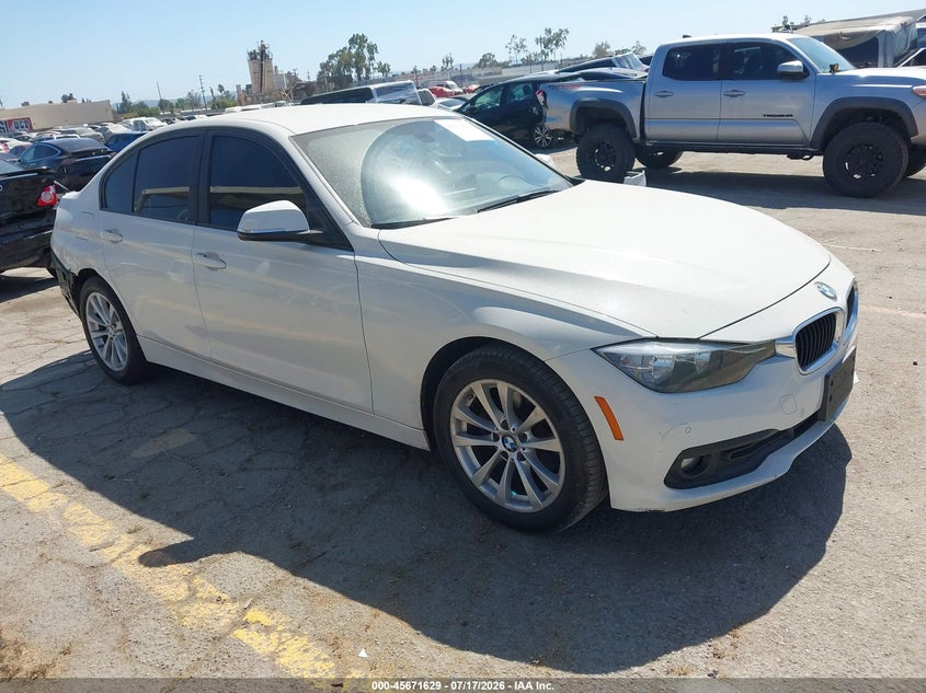 2016 BMW 3er VIN WBA8A9C51GK618824 IAAI salvage auction — REAR END, Salvage Title, sold $1,775 on 2026-08-12 (photo 1)