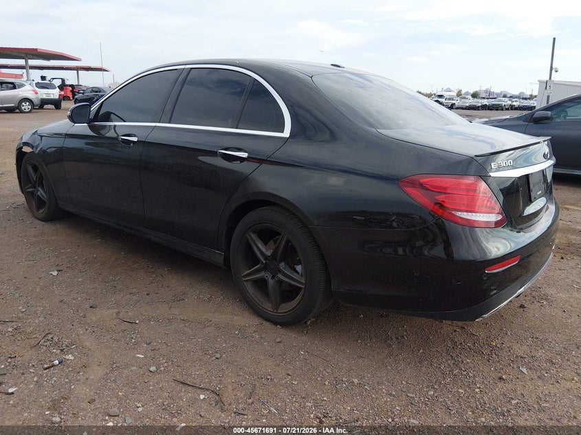 2017 Mercedes-benz E-klasse VIN WDDZF4JB0HA040216 IAAI salvage auction — UNKNOWN, Salvage Title, sold $3,550 on 2026-08-18 (photo 3)