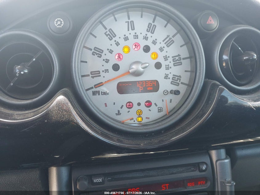 2006 Mini Cooper VIN WMWRE33566TJ39331 IAAI salvage auction — NORMAL WEAR, Clear - Dealer Only (California), sold $525 on 2026-08-15 (photo 7)